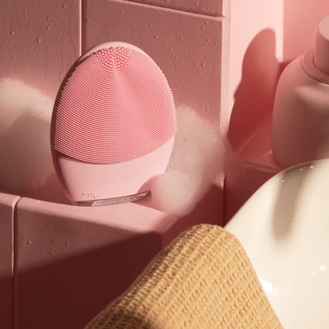 FOREO LUNA mini 2 ピンク LUNA Mini 2 - Pearl Pink by Foreo for Women - 1 Pc Cleansing